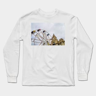 Big Wheel at the Liver Building, Liverpool Long Sleeve T-Shirt